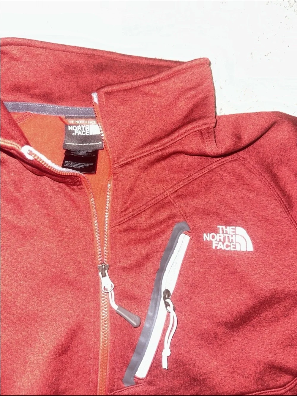 The North Face Men’s Medium Sweater Fleece 1/4 Zip Pullover Red Hiking Outdoor